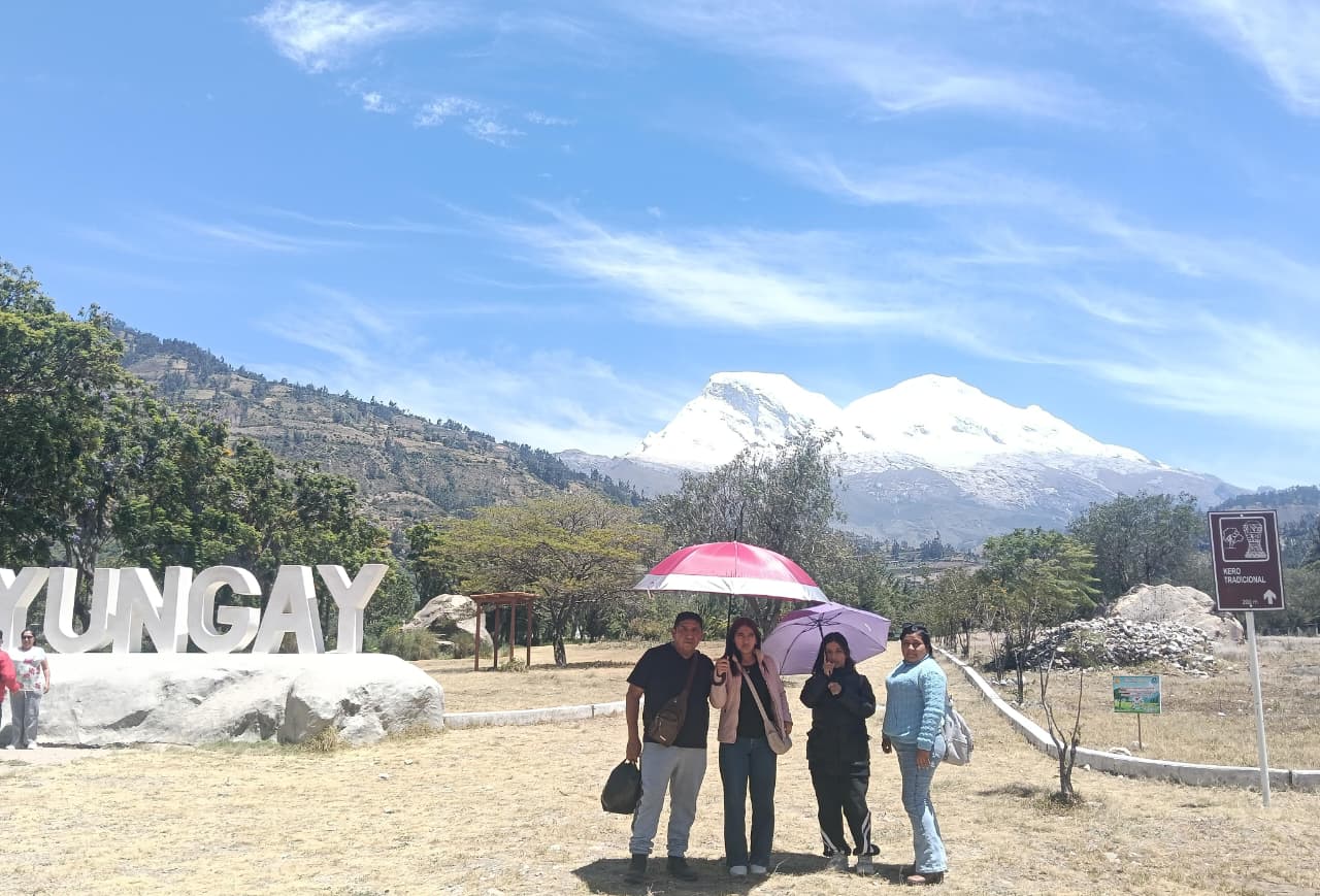 Grupo de Aventura y Montaña Brasil viaje 2010 en la Quebrada de Llanganuco